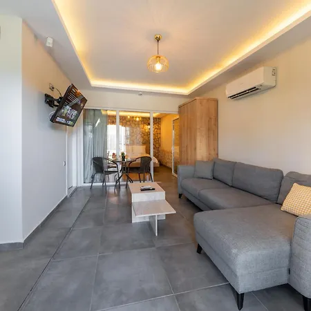 Soul House 4* Κουσάντασι